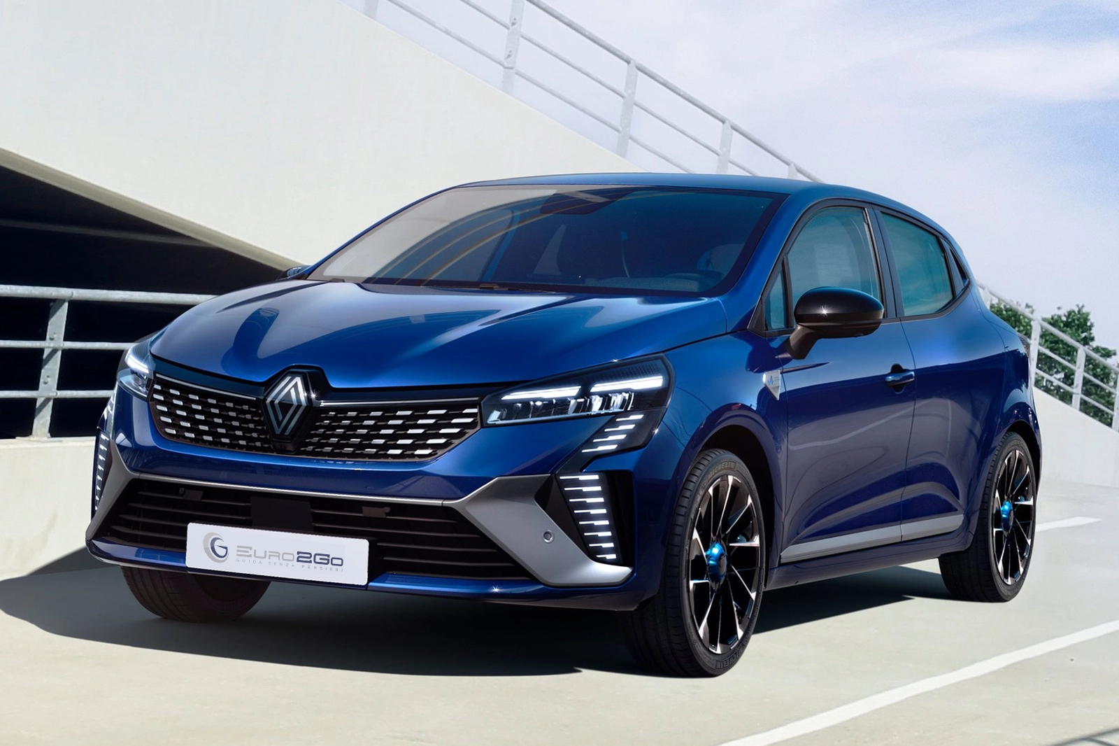noleggio renault clio