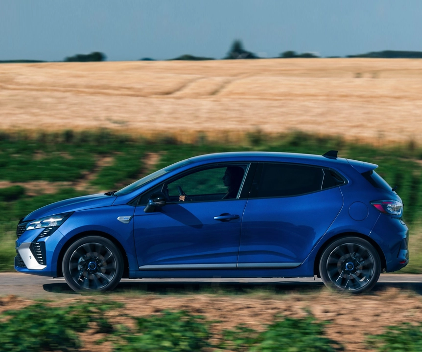 noleggio renault clio