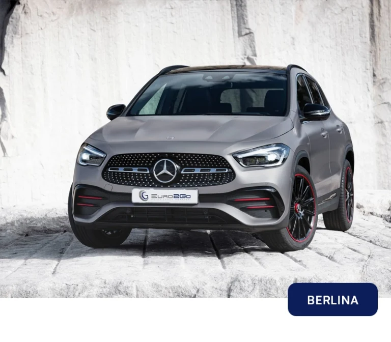 Mercedes-Benz-GLA Copertina Berlina